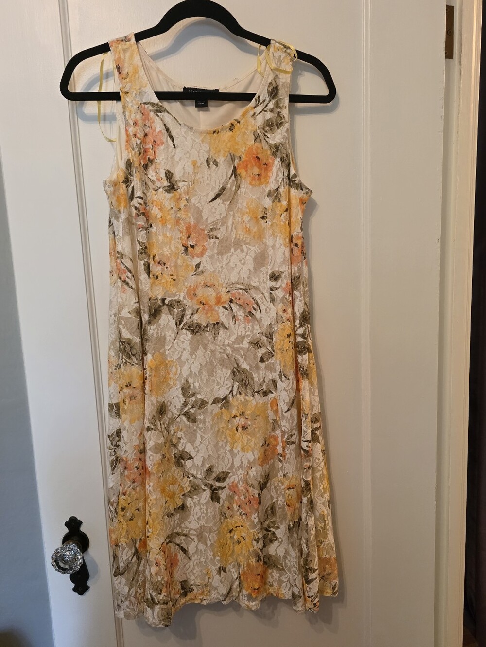 Perceptions New York Floral Lace Dress Size M - Yellow Peach NWT